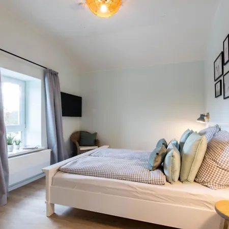 Surf Coast - * Haffkrug